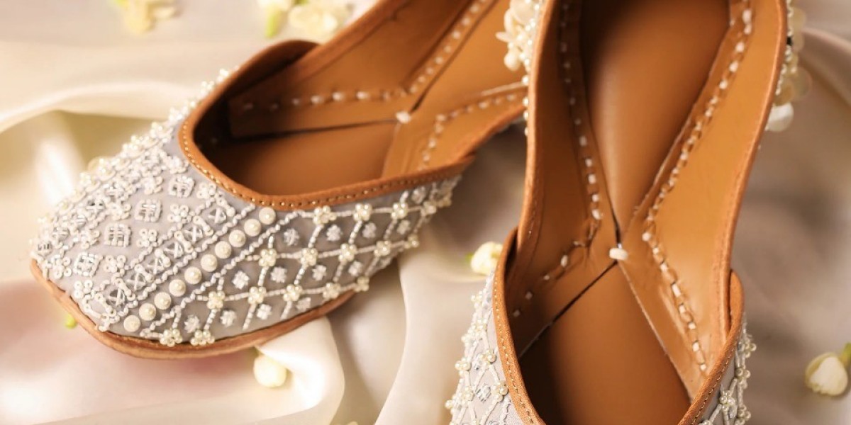 Step into Elegance with Traditional juttis from Gulbhahar