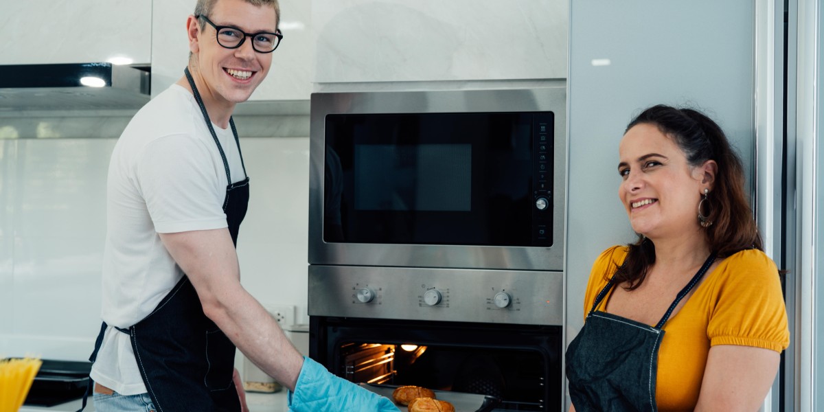 Guide To Fitted Ovens And Hobs: The Intermediate Guide The Steps To Fitted Ovens And Hobs